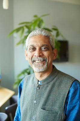 Cover image for Vikram Patel