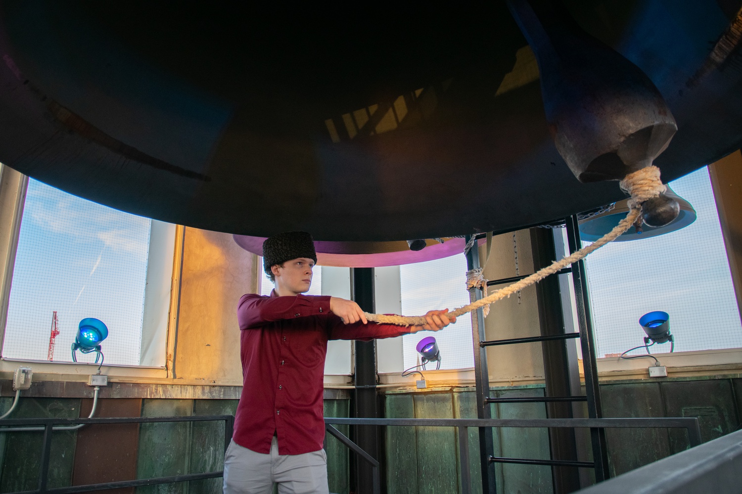 Georgiy A. Kent, the former president of the Lowell House Society of Russian Bell Ringers, played the Ukrainian national anthem on the bells last week.