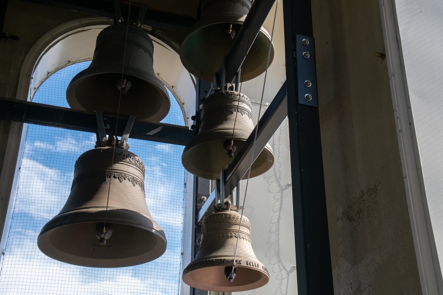 The Russian Bell Ringers Society Rings Out Support for Ukraine ...