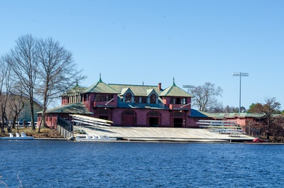 Cover image for Trophy Oars from Inaugural 1852 Harvard-Yale Regatta Could Fetch $5 Million in Auction