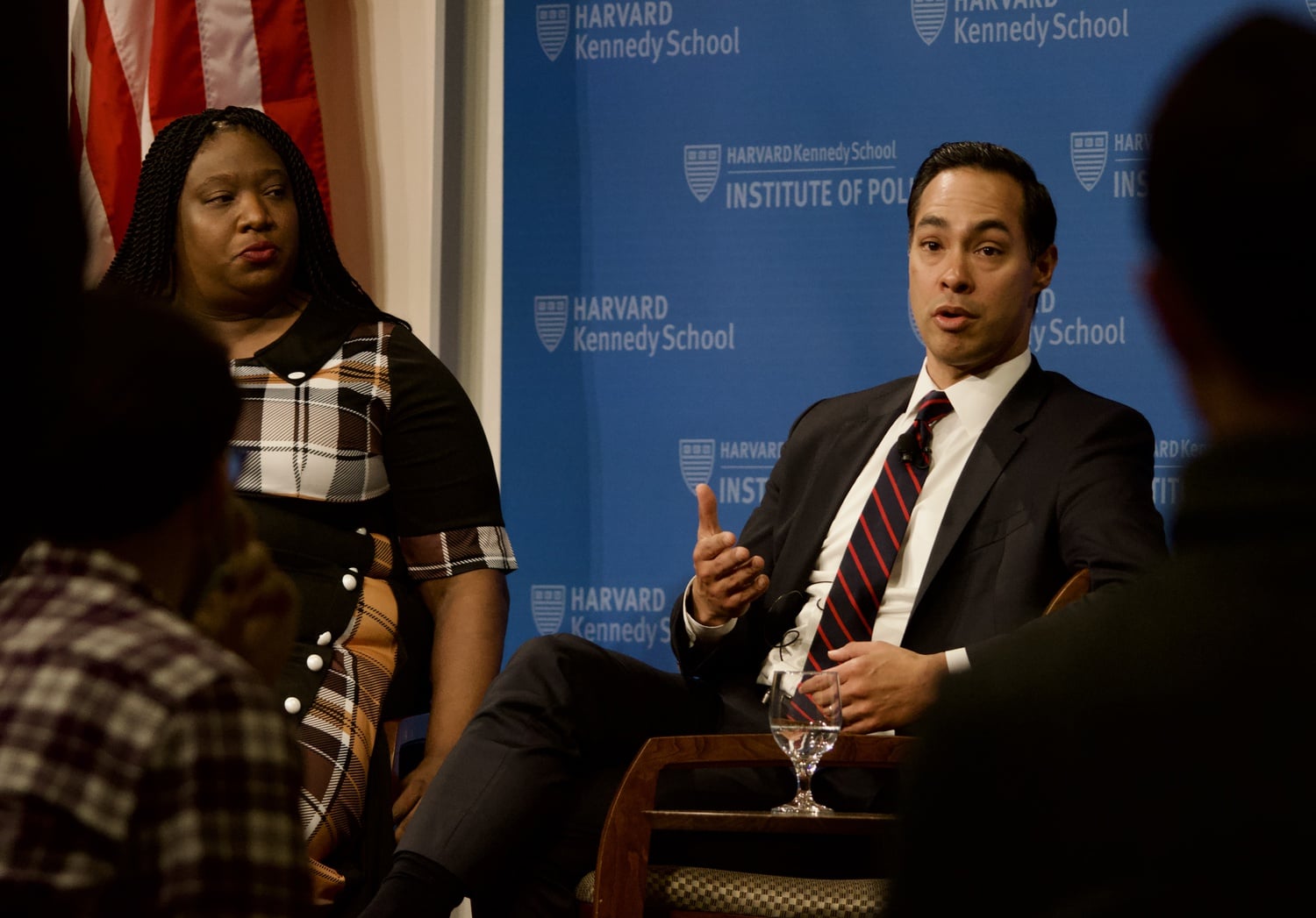 Former U.S. Secretary of Housing and Urban Development Julián Castro, right, spoke at an IOP Forum Thursday.