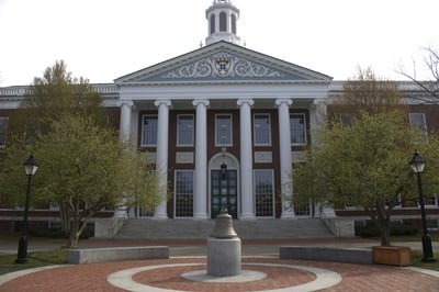 Cover image for Kim Kardashian Fulfills ‘#BucketListDream’ With Visit to Harvard Business School