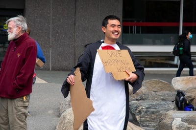 Cover image for Students Rally to Save Shopping Week, Urge Faculty to Vote Against Previous-Term Registration