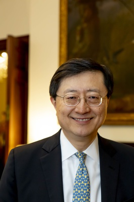 Cover image for Paul L. Choi