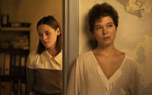 Cover image for From Cannes: 'Crimes of the Future' Falls Flat With Boring Visuals and Shallow Themes