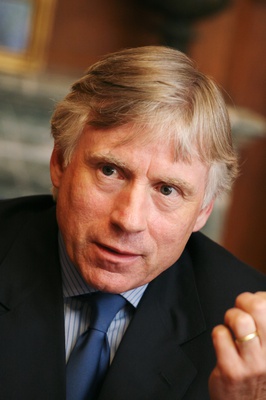Cover image for Columbia University President Lee C. Bollinger
