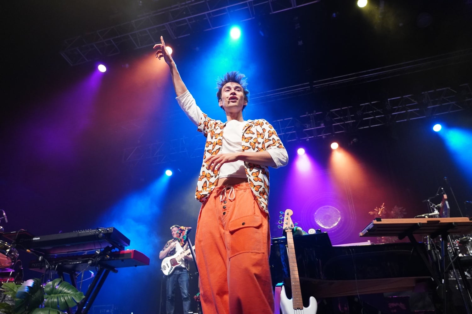 Singer-songwriter and multi-instrumentalist Jacob Collier addressed the crowd during his May 8 concert at Boston's House of Blues.