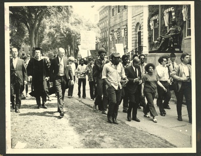 Cover image for Riverside activists protest at Commencement