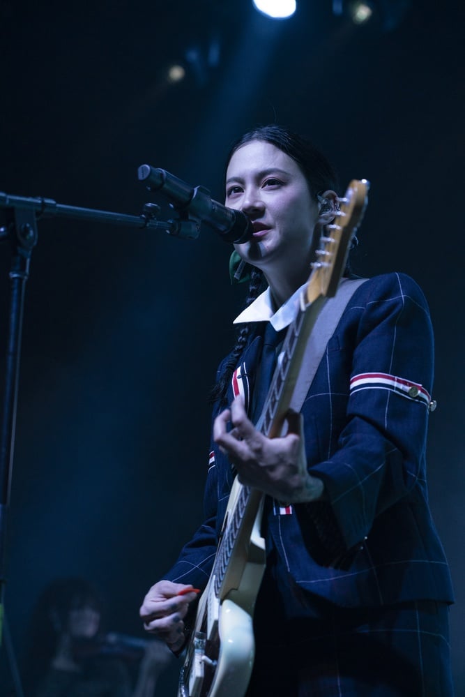 Zauner’s charisma and stage presence added a new dimension to each song she performed. She sang “Savage Good Boy,” a satirical song about a billionaire hiding in a bunker at the end