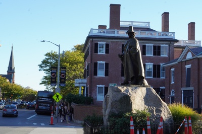 Cover image for Salem Cover