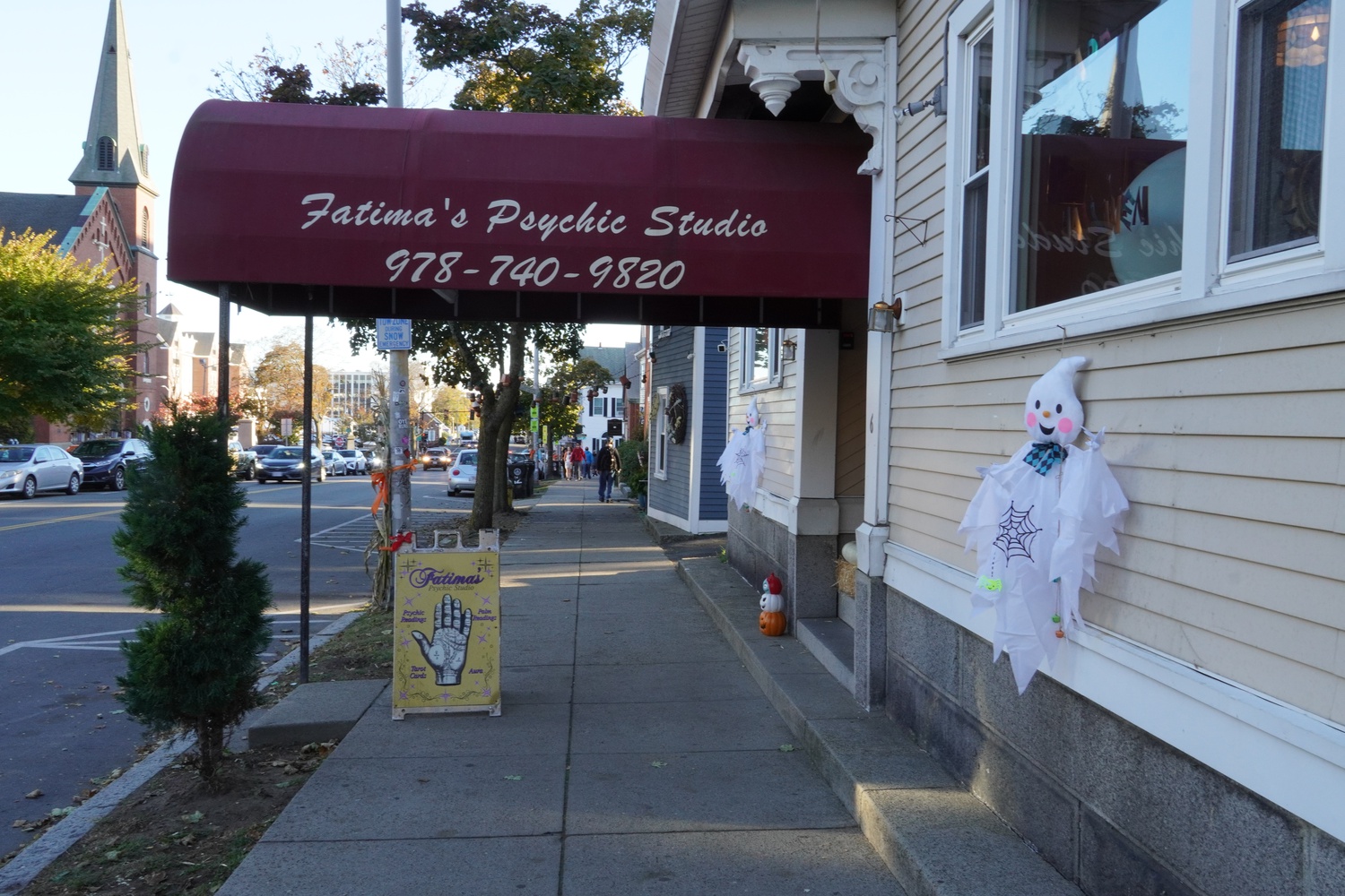 A view down Hawthorne Boulevard in Salem.