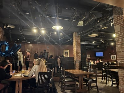 Cover image for The Cambridge Queen's Head Looks Forward