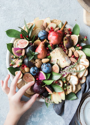 Cover image for The Boston Seasonal Eating Guide