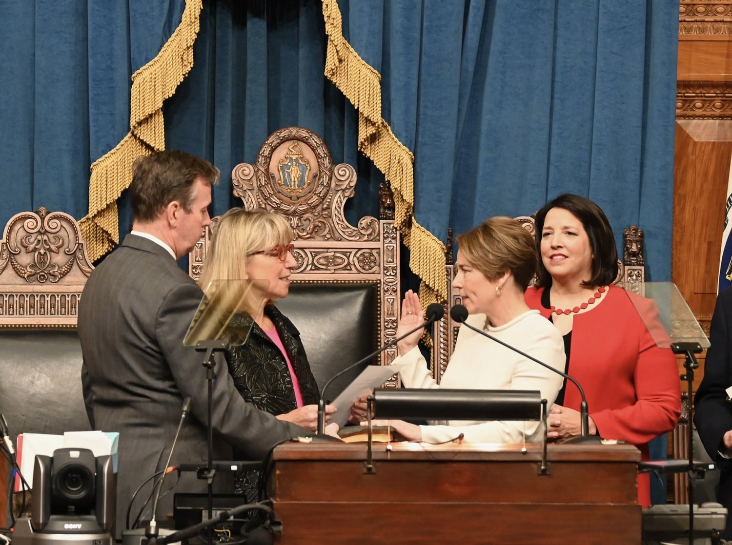 Maura T. Healey ’92 was inaugurated as Massachusetts' 73rd Governor Thursday, becoming the first woman to ever hold that office.