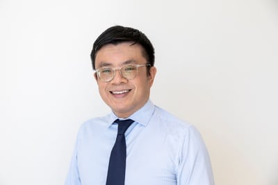Cover image for Journalist Sewell Chan ’98 Elected Chief Marshal of Alumni