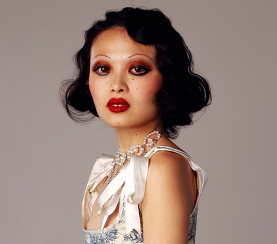 Cover image for Mina Le