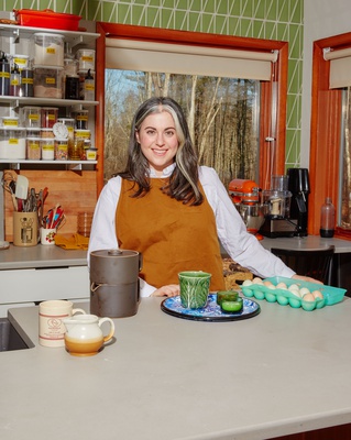 Cover image for Claire Saffitz