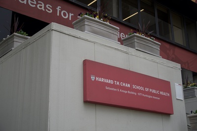 Cover image for TH Chan School Outside File