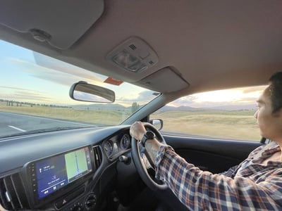Cover image for Nick driving the beloved Suzuki from Sydney to Thredbo.