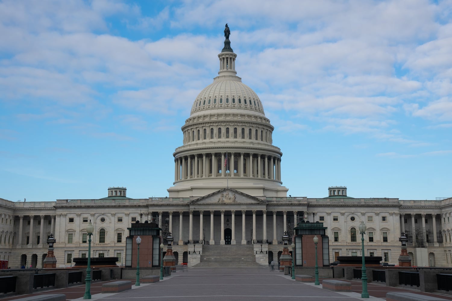 A group of 14 Democrats in Congress sent a letter to Harvard President Alan M. Garber '76 on Thursday warning that they might launch an investigation into the University if it reaches a settlement with the Trump administration.
