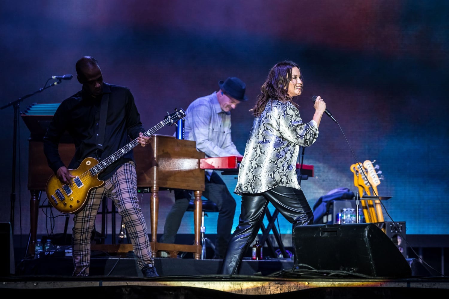 Alanis Morisette rocks the Red Stage.