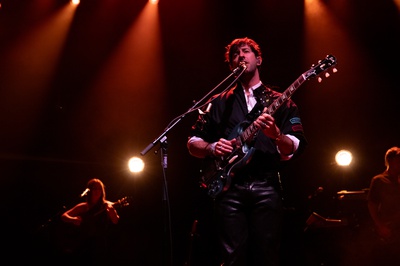 Cover image for Concert Review: Bruno Major’s Impassioned Roadrunner Performance