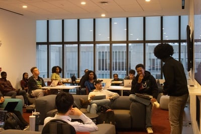 Cover image for Harvard Undergraduate Association Passes Proposal for Free Food on Valentine’s Day