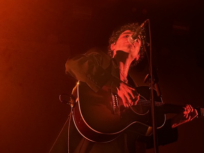 Cover image for Del Water Gap Concert Review: Honesty Enveloped in Shoulder Pads