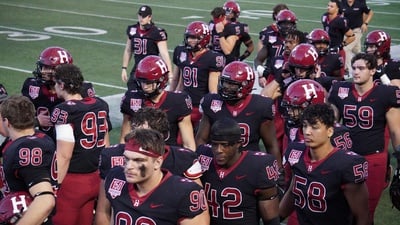 Cover image for No. 23 Harvard Football Defeats Dartmouth at Home 17-9, Improves to 6-1