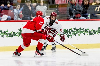Cover image for No. 19 Men’s Hockey Edges Dartmouth in 18-Round Shootout Win