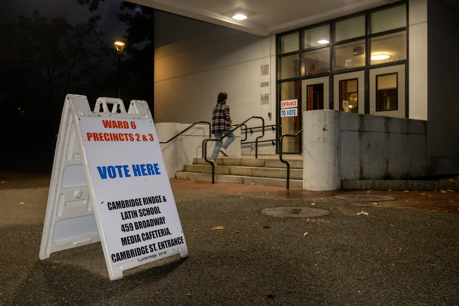 Luisa de Paula Santos is running for a seat on the Cambridge School Committee.