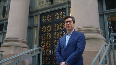 Cover image for Fifteen Questions: Jonathan Zittrain on Social Media, AI Litigation, and CompuServe