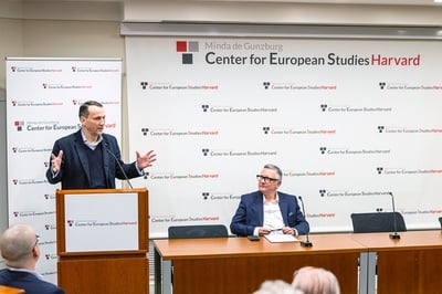 Cover image for Polish Politician Radosław Sikorski, Academics Discuss Polarization at Center for European Studies Event