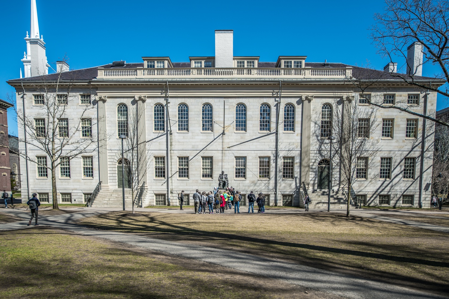 Harvard administrators outlined the forms of protest and dissent that violate University policies in a Friday email to affiliates.