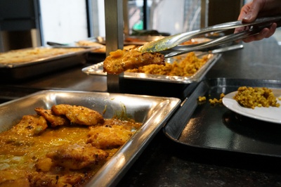 Cover image for Harvard University Dining Services to Increase Halal Chicken Options