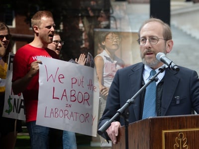 Cover image for Interim President Garber’s Uneasy Relationship With Harvard Unions
