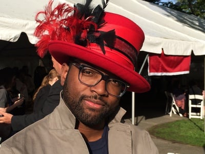 Cover image for Writer, Comedian Baratunde Thurston Elected As Chief Marshal For Class of 1999