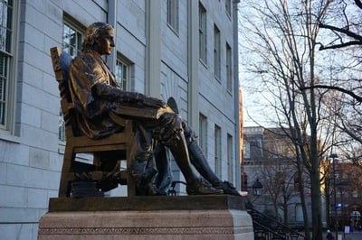 Cover image for Dissent: Harvard College Needs a King