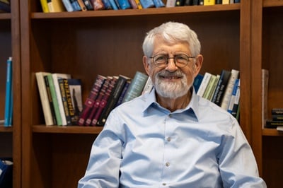Cover image for ‘Closure of a Circle’: Harvard Professor Haim Sompolinsky Wins Brain Prize for Neuroscience Research