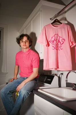 Cover image for Artist Profile: Finn O. Glew ’25 on Shattering Gender Norms with Commodore Scott