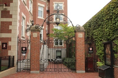 Cover image for Harvard Extension School