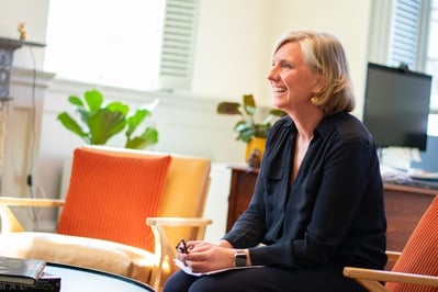 Cover image for FAS Dean Hoekstra Defends 2-Week Library Bans for Harvard Activists