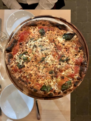 Cover image for Gufo's Margherita Pizza
