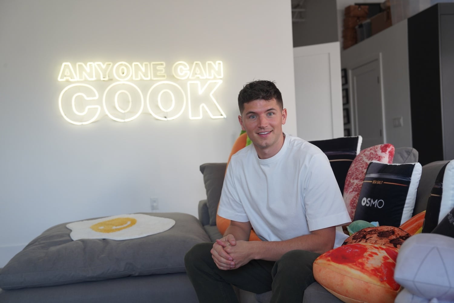 Nick DiGiovanni '19 in his studio.