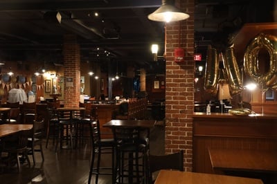 Cover image for Queen's Head Pub Cambridge