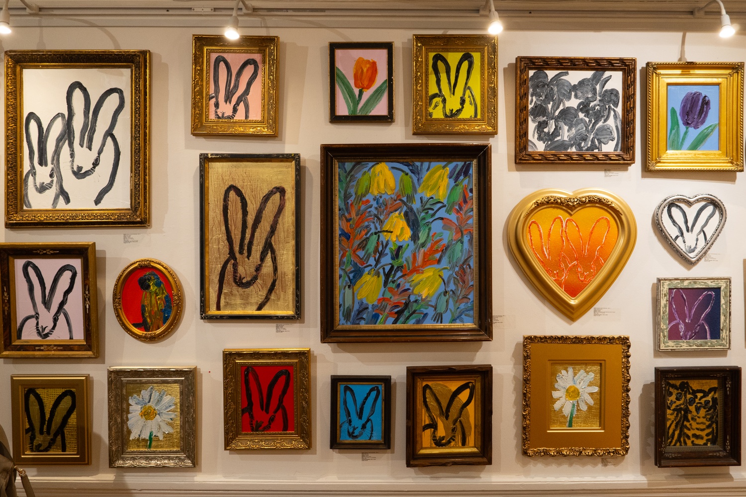 Hunt Slonem's exhibit at DTR Modern.