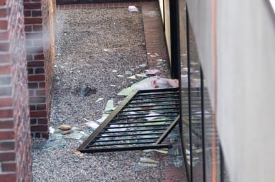 Cover image for Large Police Response at Harvard Graduate School of Education After 2 People Fall Off Balcony