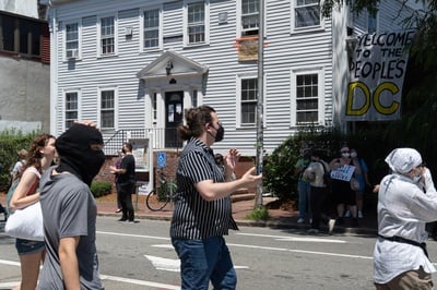 Cover image for Democracy Center Protesters Stage ‘Emergency Rally’ with Pro-Palestine Activists Amid Occupation