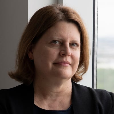 Cover image for Former WaPo Executive Editor Sally Buzbee to Begin Visiting Nieman Fellowship