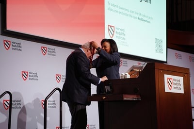 Cover image for Former Harvard President Neil Rudenstine Awarded Special Radcliffe Medal